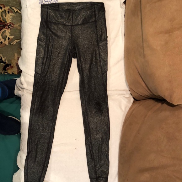 Lululemon sped Up Tight Luminosity - Picture 1 of 3